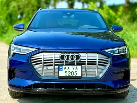 Синий Ауди E-Tron, объемом двигателя 0 л и пробегом 12 тыс. км за 38000 $, фото 1 на Automoto.ua