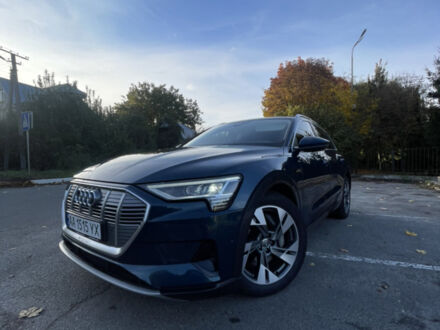 Синій Ауді E-Tron, об'ємом двигуна 0 л та пробігом 70 тис. км за 34000 $, фото 1 на Automoto.ua
