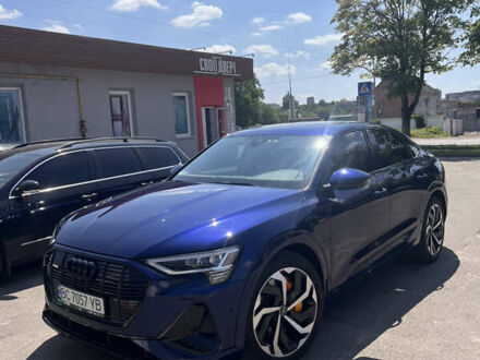 Синій Ауді E-Tron, об'ємом двигуна 0 л та пробігом 57 тис. км за 39100 $, фото 1 на Automoto.ua