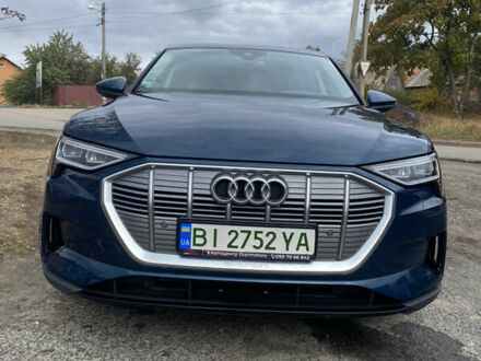 Синій Ауді E-Tron, об'ємом двигуна 0 л та пробігом 31 тис. км за 30900 $, фото 1 на Automoto.ua