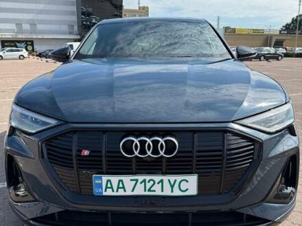 Синий Ауди E-Tron, объемом двигателя 0 л и пробегом 14 тыс. км за 61900 $, фото 1 на Automoto.ua