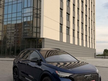 Синій Ауді E-Tron, об'ємом двигуна 0 л та пробігом 19 тис. км за 31900 $, фото 1 на Automoto.ua