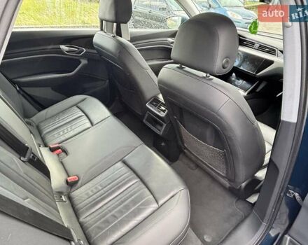 Зеленый Ауди E-Tron, объемом двигателя 0 л и пробегом 161 тыс. км за 24000 $, фото 22 на Automoto.ua