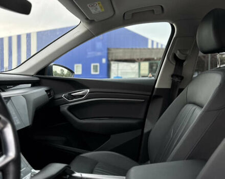 Зелений Ауді E-Tron, об'ємом двигуна 0 л та пробігом 139 тис. км за 21950 $, фото 35 на Automoto.ua