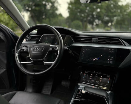 Зелений Ауді E-Tron, об'ємом двигуна 0 л та пробігом 139 тис. км за 21950 $, фото 38 на Automoto.ua