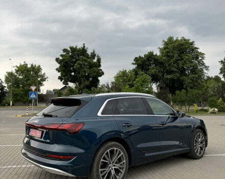Зеленый Ауди E-Tron, объемом двигателя 0 л и пробегом 140 тыс. км за 21950 $, фото 2 на Automoto.ua