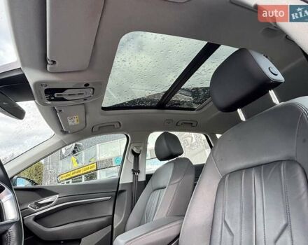 Зеленый Ауди E-Tron, объемом двигателя 0 л и пробегом 161 тыс. км за 24000 $, фото 26 на Automoto.ua