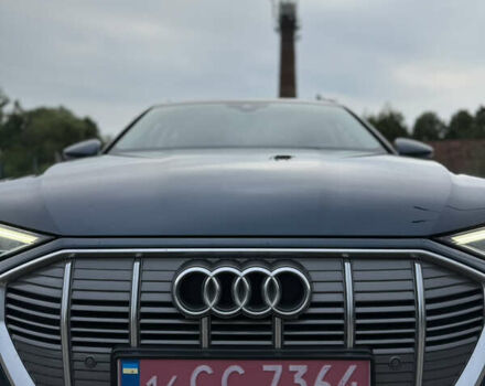 Зеленый Ауди E-Tron, объемом двигателя 0 л и пробегом 140 тыс. км за 21950 $, фото 8 на Automoto.ua