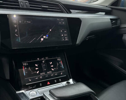 Зелений Ауді E-Tron, об'ємом двигуна 0 л та пробігом 139 тис. км за 21950 $, фото 34 на Automoto.ua