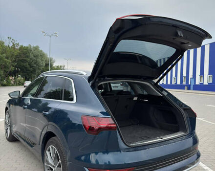 Зелений Ауді E-Tron, об'ємом двигуна 0 л та пробігом 139 тис. км за 21950 $, фото 25 на Automoto.ua