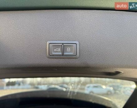 Зелений Ауді E-Tron, об'ємом двигуна 0 л та пробігом 165 тис. км за 29999 $, фото 19 на Automoto.ua