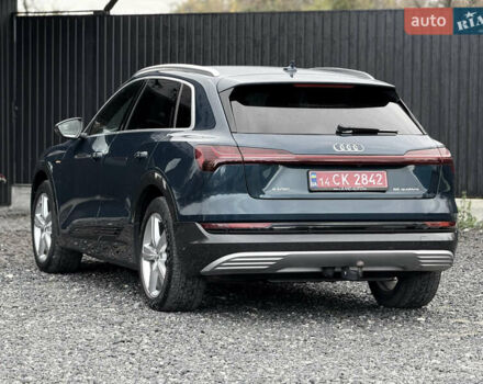 Зелений Ауді E-Tron, об'ємом двигуна 0 л та пробігом 169 тис. км за 24999 $, фото 13 на Automoto.ua