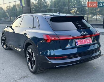 Зелений Ауді E-Tron, об'ємом двигуна 0 л та пробігом 138 тис. км за 26900 $, фото 2 на Automoto.ua