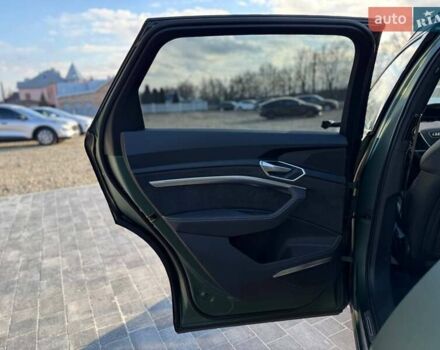 Зелений Ауді E-Tron, об'ємом двигуна 0 л та пробігом 165 тис. км за 29999 $, фото 17 на Automoto.ua