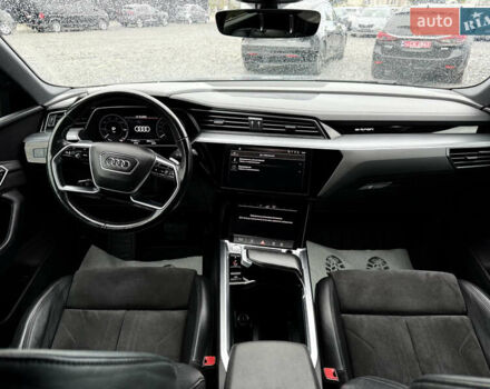 Зелений Ауді E-Tron, об'ємом двигуна 0 л та пробігом 169 тис. км за 24999 $, фото 31 на Automoto.ua