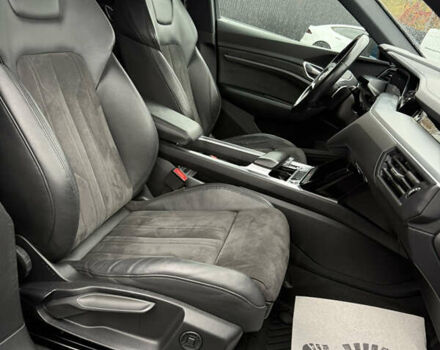 Зелений Ауді E-Tron, об'ємом двигуна 0 л та пробігом 169 тис. км за 24999 $, фото 22 на Automoto.ua