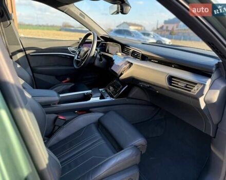 Зелений Ауді E-Tron, об'ємом двигуна 0 л та пробігом 165 тис. км за 29999 $, фото 29 на Automoto.ua