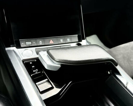 Зелений Ауді E-Tron, об'ємом двигуна 0 л та пробігом 169 тис. км за 24999 $, фото 24 на Automoto.ua