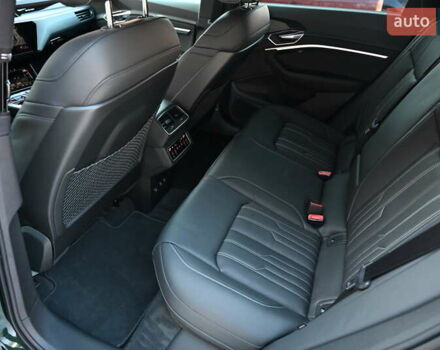 Зелений Ауді E-Tron, об'ємом двигуна 0 л та пробігом 39 тис. км за 52127 $, фото 6 на Automoto.ua