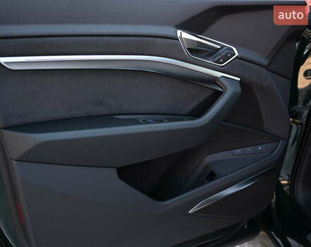 Зелений Ауді E-Tron, об'ємом двигуна 0 л та пробігом 39 тис. км за 52127 $, фото 27 на Automoto.ua