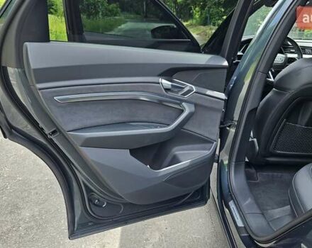 Зелений Ауді E-Tron, об'ємом двигуна 0 л та пробігом 59 тис. км за 50500 $, фото 14 на Automoto.ua