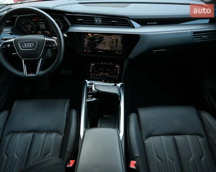 Зелений Ауді E-Tron, об'ємом двигуна 0 л та пробігом 39 тис. км за 52127 $, фото 5 на Automoto.ua