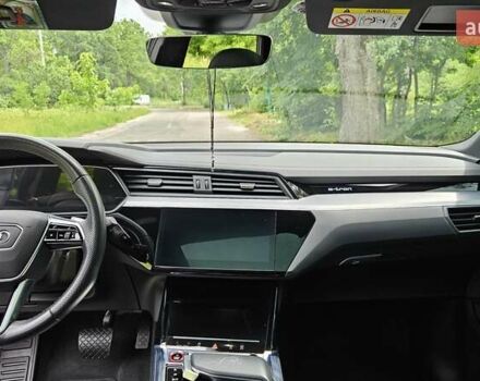Зелений Ауді E-Tron, об'ємом двигуна 0 л та пробігом 59 тис. км за 50500 $, фото 12 на Automoto.ua