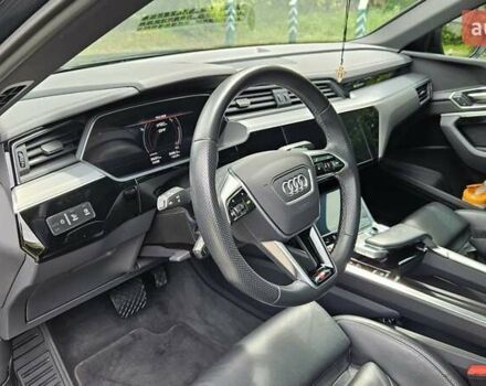 Зелений Ауді E-Tron, об'ємом двигуна 0 л та пробігом 59 тис. км за 50500 $, фото 18 на Automoto.ua