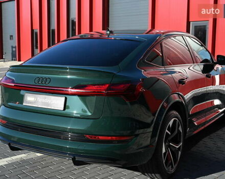 Зелений Ауді E-Tron, об'ємом двигуна 0 л та пробігом 39 тис. км за 52127 $, фото 24 на Automoto.ua