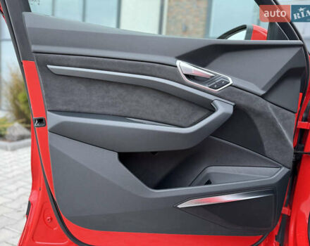 Оранжевый Ауди E-Tron, объемом двигателя 0 л и пробегом 68 тыс. км за 34800 $, фото 63 на Automoto.ua