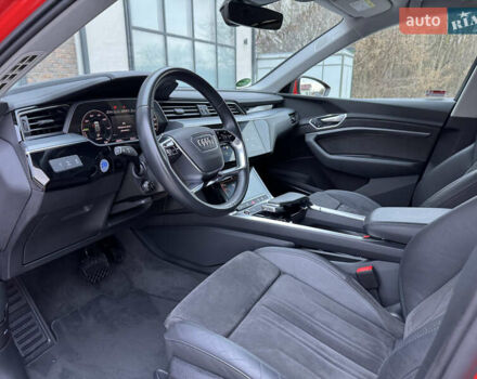 Оранжевый Ауди E-Tron, объемом двигателя 0 л и пробегом 68 тыс. км за 34800 $, фото 68 на Automoto.ua