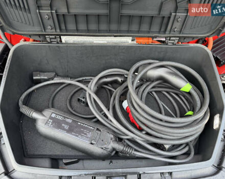 Оранжевый Ауди E-Tron, объемом двигателя 0 л и пробегом 68 тыс. км за 34800 $, фото 59 на Automoto.ua