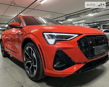 Помаранчевий Ауді E-Tron, об'ємом двигуна 0 л та пробігом 3 тис. км за 107000 $, фото 6 на Automoto.ua