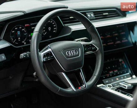 Оранжевый Ауди E-Tron, объемом двигателя 0 л и пробегом 76 тыс. км за 45500 $, фото 19 на Automoto.ua