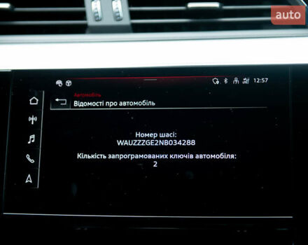Оранжевый Ауди E-Tron, объемом двигателя 0 л и пробегом 76 тыс. км за 45500 $, фото 42 на Automoto.ua