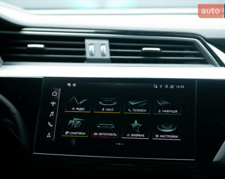 Оранжевый Ауди E-Tron, объемом двигателя 0 л и пробегом 76 тыс. км за 45500 $, фото 37 на Automoto.ua