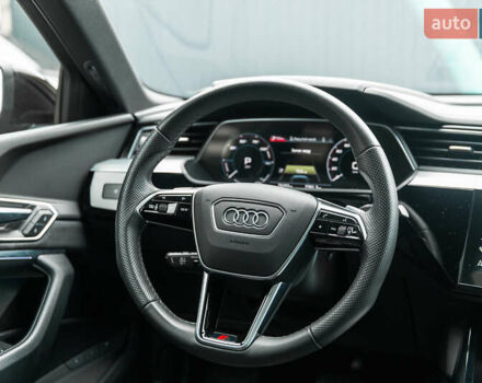 Оранжевый Ауди E-Tron, объемом двигателя 0 л и пробегом 76 тыс. км за 45500 $, фото 21 на Automoto.ua