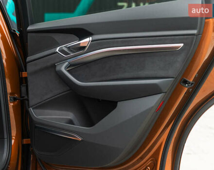 Оранжевый Ауди E-Tron, объемом двигателя 0 л и пробегом 76 тыс. км за 45500 $, фото 30 на Automoto.ua