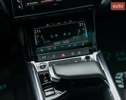 Оранжевый Ауди E-Tron, объемом двигателя 0 л и пробегом 76 тыс. км за 45500 $, фото 22 на Automoto.ua