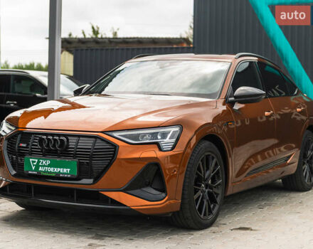 Оранжевый Ауди E-Tron, объемом двигателя 0 л и пробегом 76 тыс. км за 46000 $, фото 4 на Automoto.ua