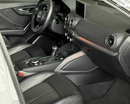 Белый Ауди Ку2, объемом двигателя 0 л и пробегом 60 тыс. км за 18490 $, фото 16 на Automoto.ua