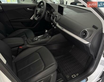 Білий Ауді Ку2, об'ємом двигуна 1.5 л та пробігом 14 тис. км за 28900 $, фото 27 на Automoto.ua