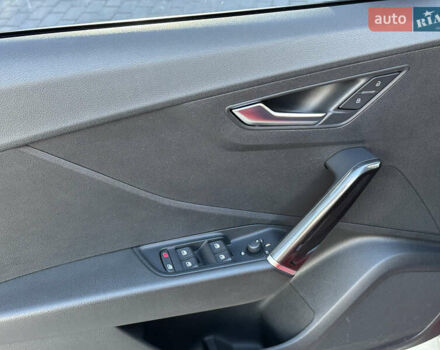 Ауді Ку2 2017 у Вінниці на Automoto.ua Червоний Ауді Ку2, об'ємом двигуна 1.4 л та пробігом 60 тис. км за 19999 $, фото 26 на Automoto.ua