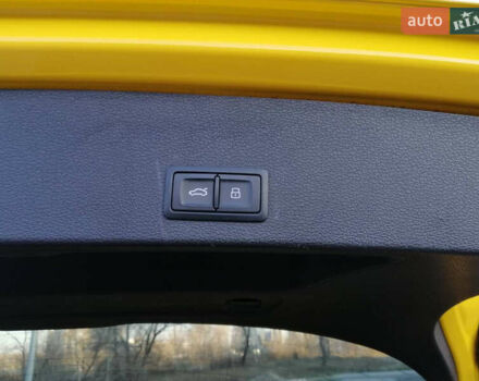 Жовтий Ауді Ку2, об'ємом двигуна 2 л та пробігом 87 тис. км за 21900 $, фото 10 на Automoto.ua