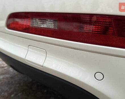 Білий Ауді Ку3, об'ємом двигуна 2 л та пробігом 205 тис. км за 16700 $, фото 13 на Automoto.ua