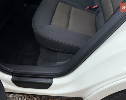 Білий Ауді Ку3, об'ємом двигуна 2 л та пробігом 205 тис. км за 16700 $, фото 23 на Automoto.ua