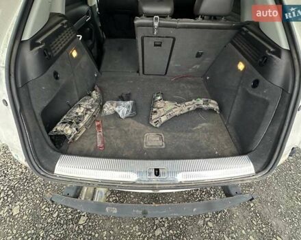 Белый Ауди Ку3, объемом двигателя 1.98 л и пробегом 205 тыс. км за 11200 $, фото 18 на Automoto.ua