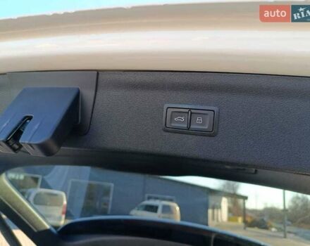 Белый Ауди Ку3, объемом двигателя 1.98 л и пробегом 108 тыс. км за 15700 $, фото 11 на Automoto.ua