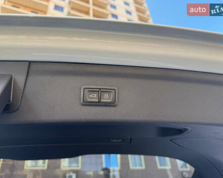 Білий Ауді Ку3, об'ємом двигуна 1.98 л та пробігом 208 тис. км за 16500 $, фото 28 на Automoto.ua