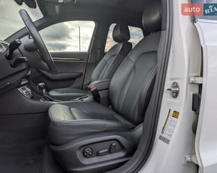 Белый Ауди Ку3, объемом двигателя 2 л и пробегом 263 тыс. км за 14400 $, фото 16 на Automoto.ua